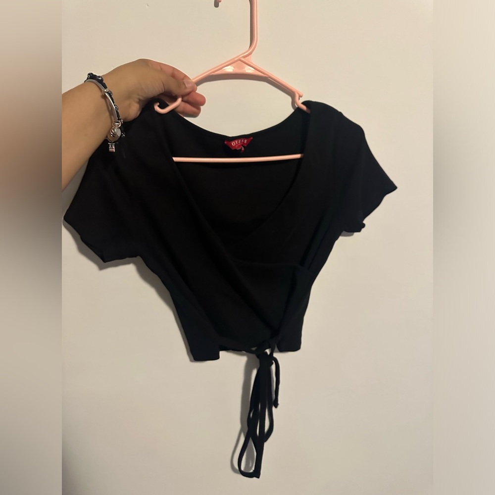 Black Guess crop top.